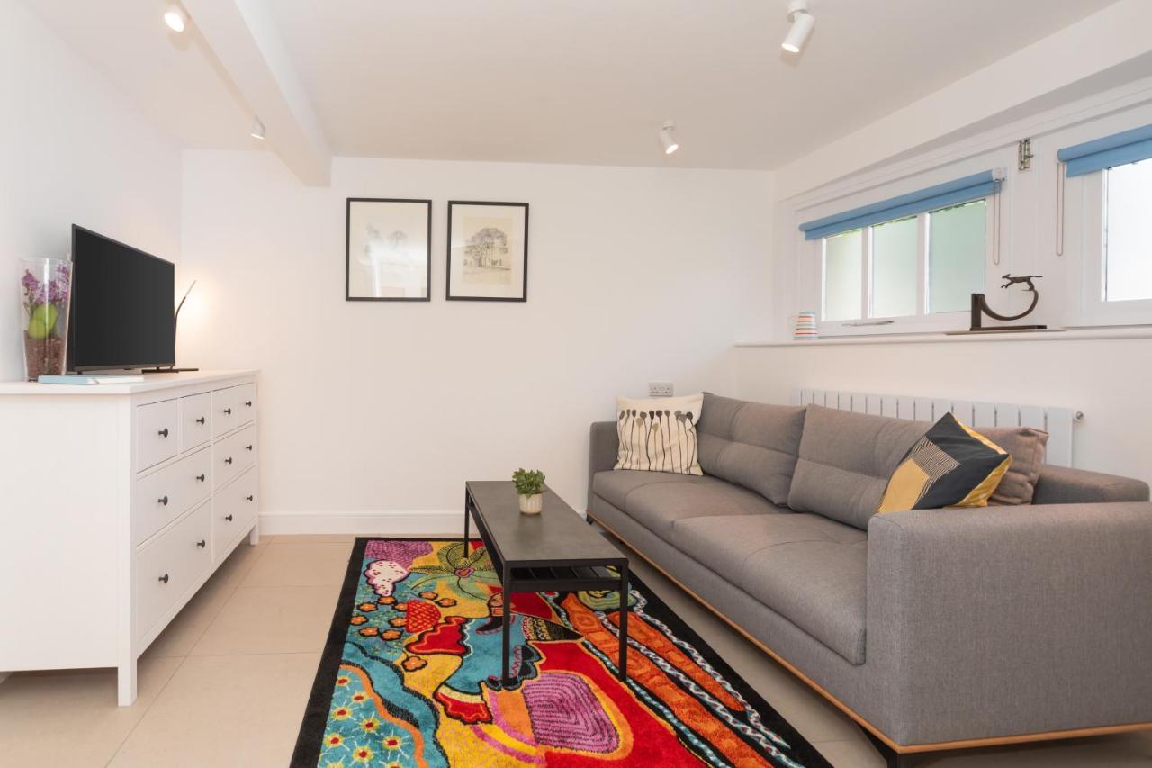 The Blue Door Apartment Bath Luaran gambar