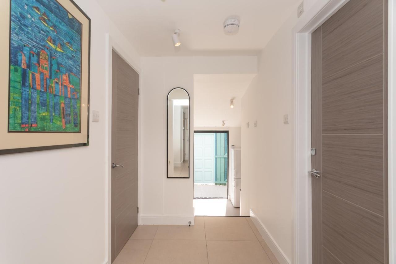 The Blue Door Apartment Bath Luaran gambar